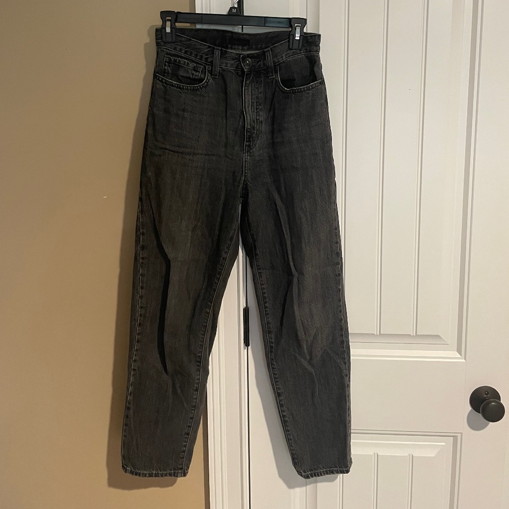 UNIQLO washed out denim jeans